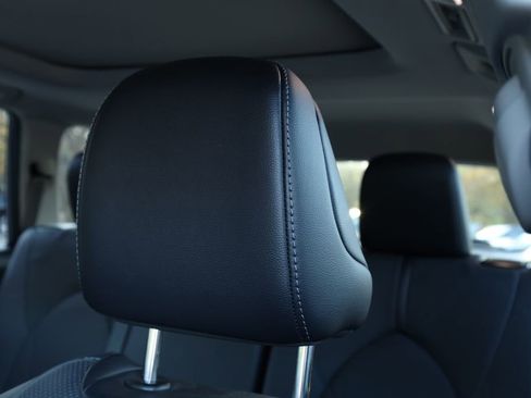 Used 2025 Toyota Grand Highlander FWD image 26