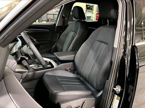 New 2025 Audi Q5 Premium image 9