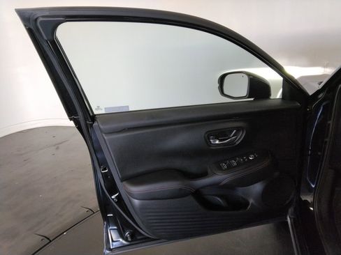 Used 2024 Honda HR-V Sport image 27