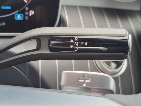 Used 2025 Mercedes-Benz C 300 4MATIC Sedan image 33