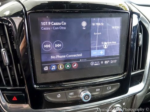 Used 2023 Chevrolet Traverse High Country AWD/4WD image 16