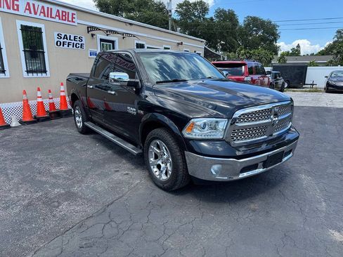 Used 2018 RAM 1500 Laramie AWD/4WD image 2