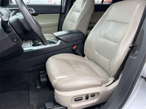 Used 2011 Ford Explorer Limited w/ 301A Rapid Spec Order Code image 22