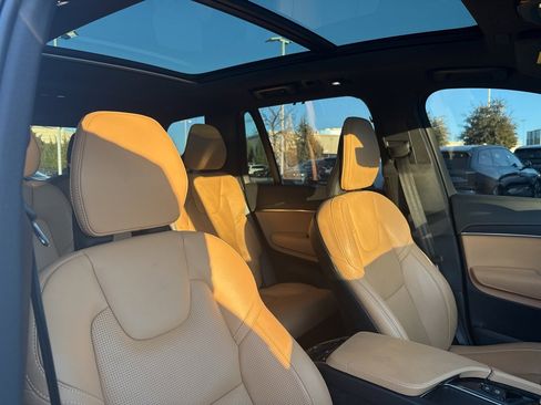 Certified 2023 Volvo XC90 B6 Ultimate image 13