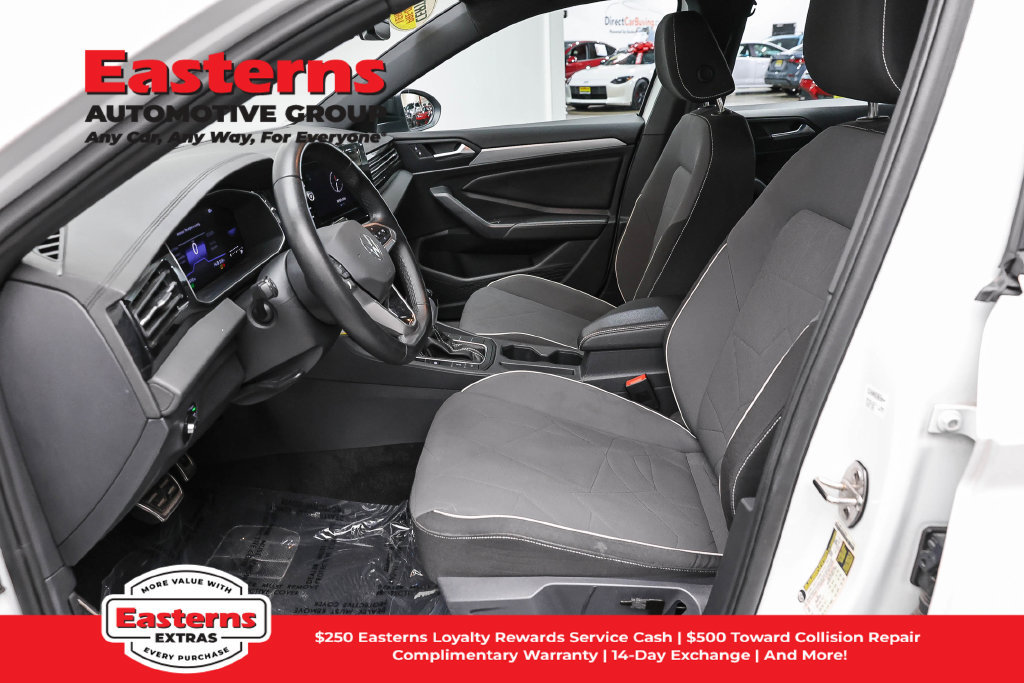 Used 2025 Volkswagen Jetta Sport FWD image 15