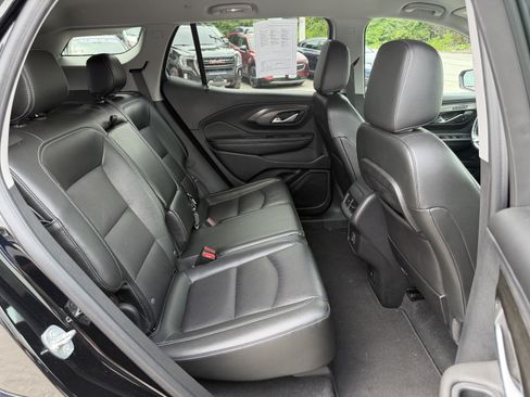 Used 2022 GMC Terrain SLT w/ Elevation Edition FWD image 10