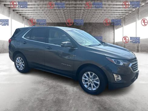 Used 2019 Chevrolet Equinox LT w/ Driver Convenience Package AWD/4WD image 3