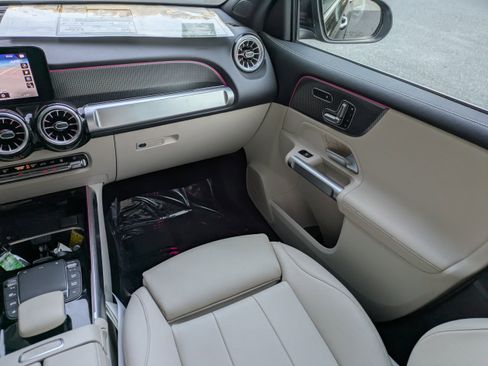 Certified 2023 Mercedes-Benz EQB 300 4MATIC image 19