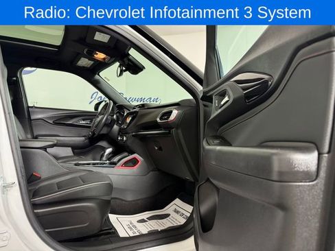 Used 2023 Chevrolet TrailBlazer RS w/ Sun and Liftgate Package AWD/4WD image 17