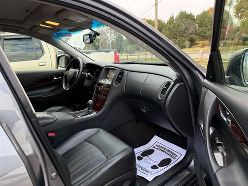Used 2016 INFINITI QX50 2WD w/ Technology Package image 13