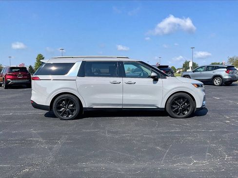 Used 2022 Kia Carnival SX Prestige FWD image 6