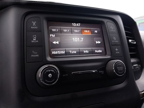 Used 2020 RAM 1500 Rebel image 14