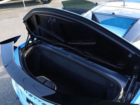 Used 2022 Chevrolet Corvette Stingray Premium Conv w/ Z51 Performance Package image 29