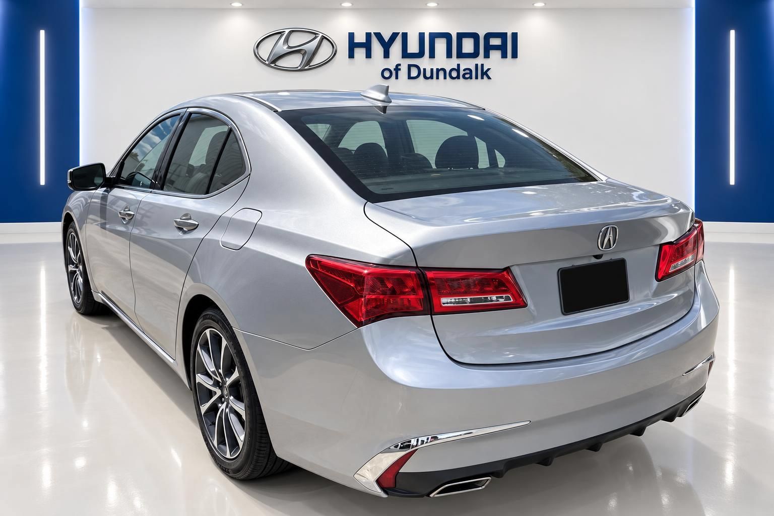 Used 2019 Acura TLX V6 FWD image 2