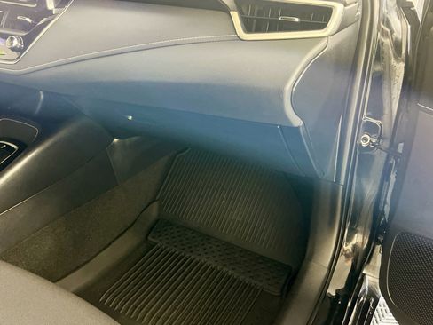 Used 2021 Toyota Corolla SE image 35