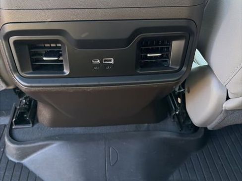 Used 2024 Chevrolet Silverado 1500 LT Trail Boss w/ LT Trail Boss Premium Package AWD/4WD image 23