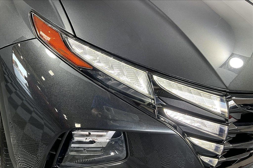 Used 2023 Hyundai Tucson Limited w/ Cargo Package AWD/4WD image 27