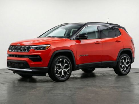 Used 2025 Jeep Compass Limited AWD/4WD image 3