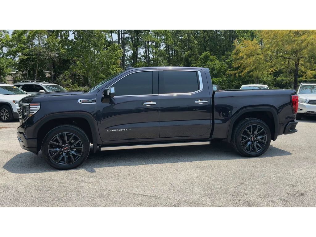 Certified 2023 GMC Sierra 1500 Denali w/ Denali Reserve Package AWD/4WD image 5