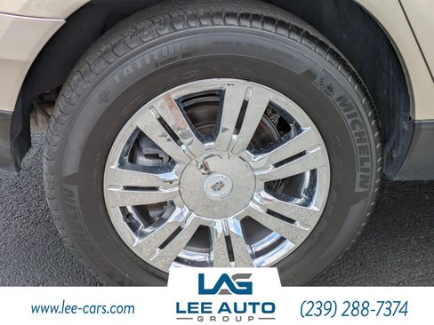 Used 2015 Cadillac SRX Luxury AWD/4WD image 9