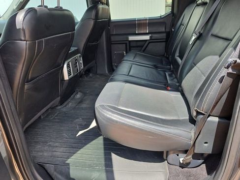 Used 2015 Ford F150 Lariat w/ Equipment Group 502A Luxury AWD/4WD image 34