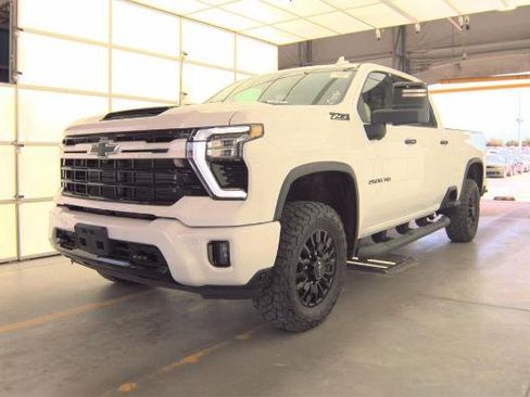 Used 2024 Chevrolet Silverado 2500 LTZ w/ LTZ Plus Package AWD/4WD image 1