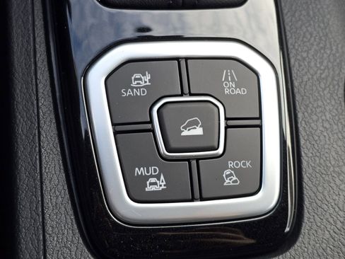 New 2026 Nissan Frontier SV w/ Tow Package image 17