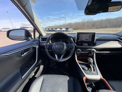 Used 2023 Toyota RAV4 Adventure image 24