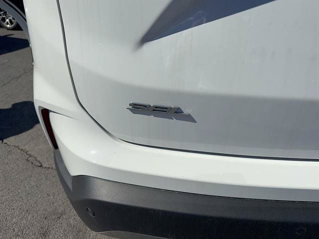 Certified 2023 Ford Edge SEL w/ Convenience Package AWD/4WD image 12