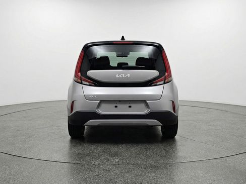 Used 2025 Kia Soul LX w/ LX Technology Package image 7
