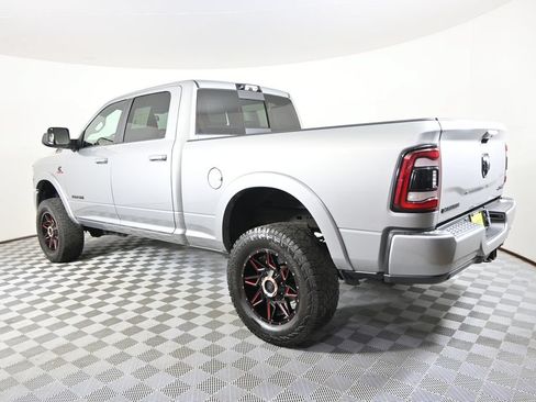Used 2022 RAM 2500 Laramie w/ Night Edition AWD/4WD image 4