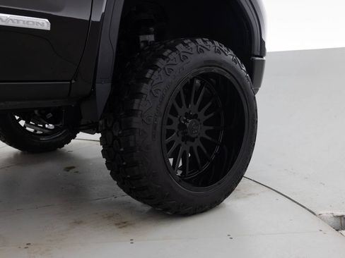 Used 2022 GMC Sierra 1500 Elevation AWD/4WD image 18