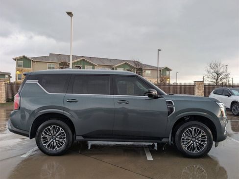 New 2026 Nissan Armada Platinum image 3