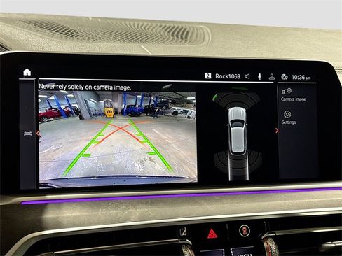 Used 2022 BMW X5 xDrive40i w/ Premium Package image 16