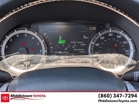 Certified 2024 Toyota Highlander XLE AWD/4WD image 20