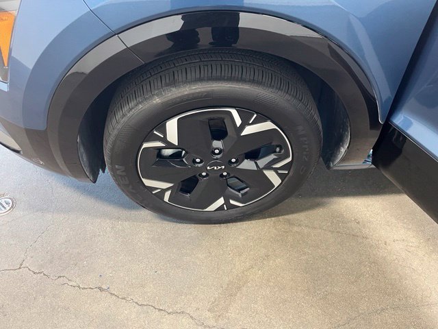 Used 2024 Kia Niro Wind FWD image 31