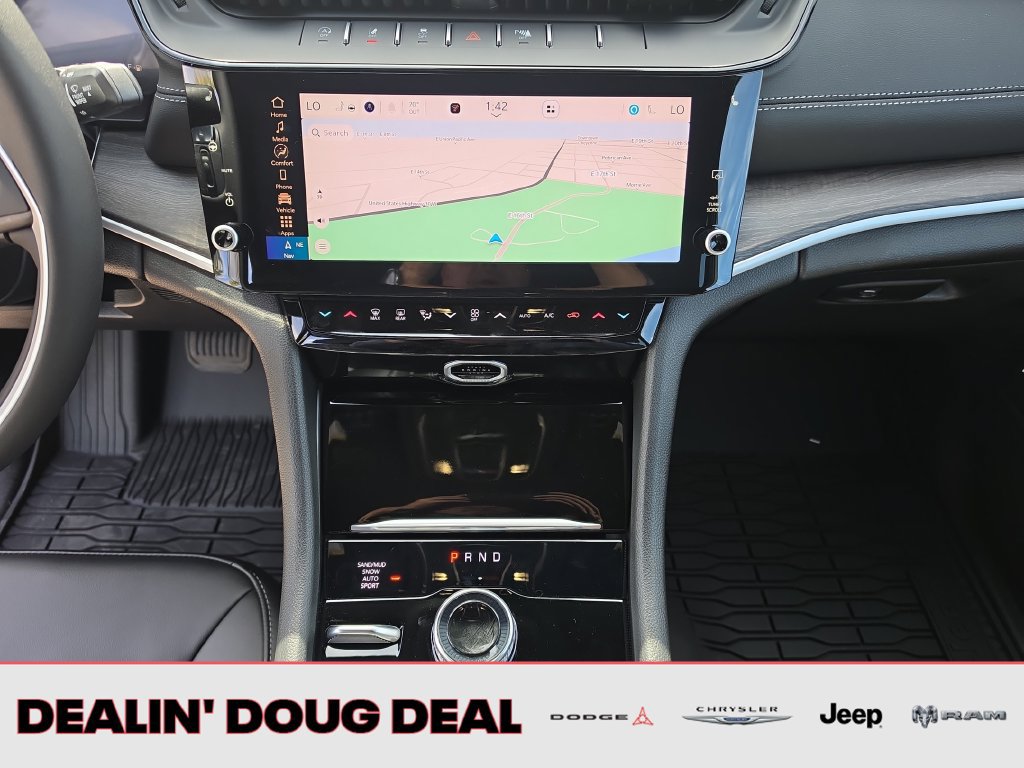 New 2027 Jeep Grand Cherokee Limited AWD/4WD image 18
