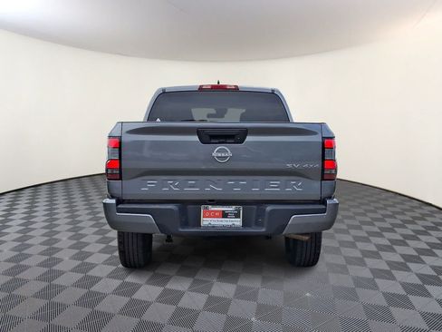 Used 2024 Nissan Frontier SV AWD/4WD image 6