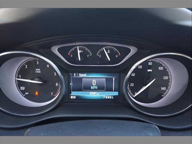 Used 2020 Buick Envision Essence w/ LPO, Cargo Package FWD image 27