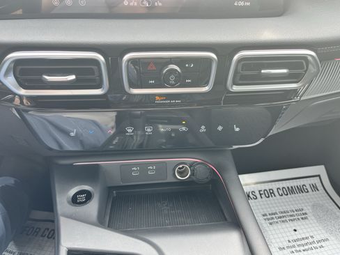 New 2026 Nissan Sentra SV w/ SV Convenience Package FWD image 22