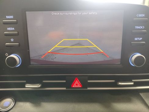 Certified 2023 Hyundai Elantra SEL w/ Preferred Accessory Package FWD image 10