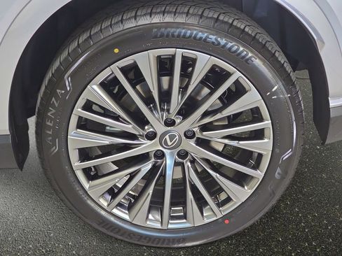 New 2026 Lexus RX 450h AWD image 34
