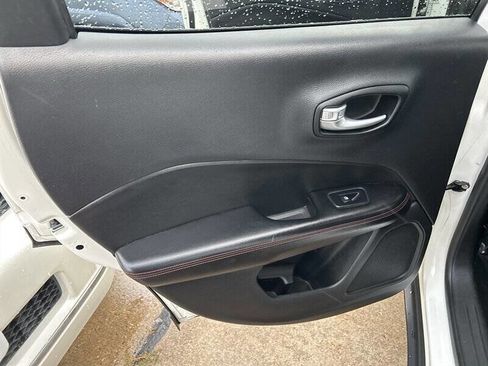 Used 2021 Jeep Compass Trailhawk image 13