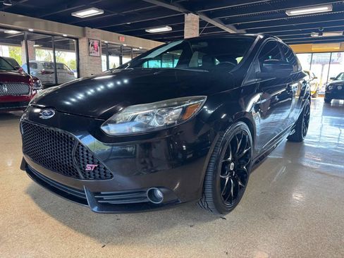 Used 2013 Ford Focus ST FWD image 3
