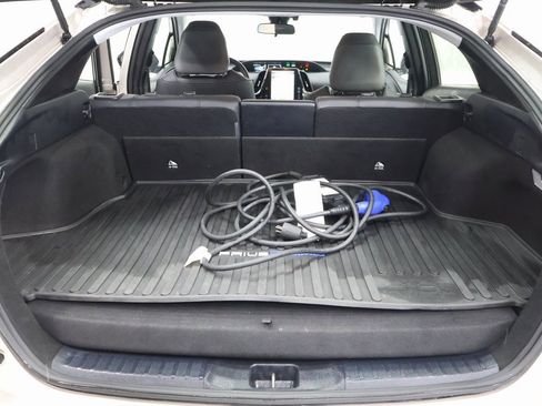 Used 2018 Toyota Prius Prime Premium image 26