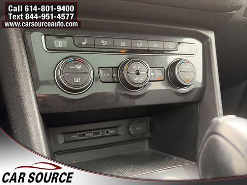 Used 2019 Volkswagen Tiguan SE w/ Panoramic Sunroof Package image 21