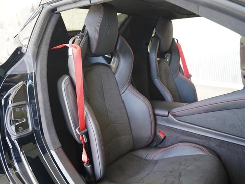Used 2023 Chevrolet Corvette Stingray Premium Conv w/ Z51 Performance Package RWD image 40