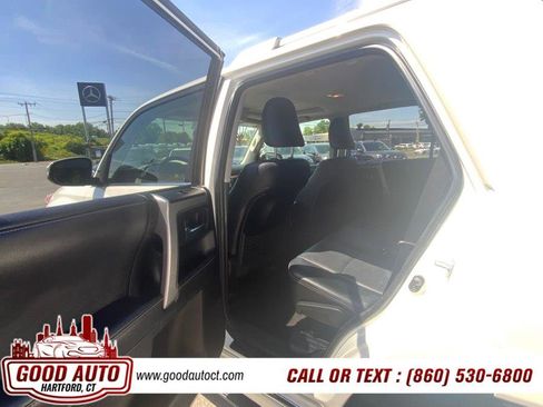 Used 2017 Toyota 4Runner Limited AWD/4WD image 12