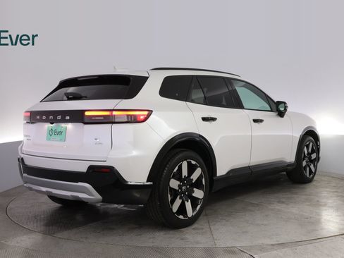 Used 2024 Honda Prologue Elite image 3