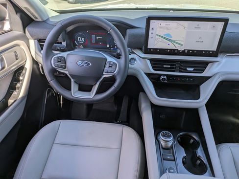 New 2026 Ford Explorer Active w/ Active Comfort Package image 18